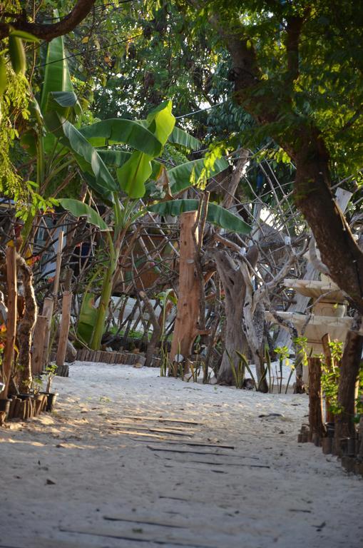 Serene Beach Villa Gili Trawangan Extérieur photo